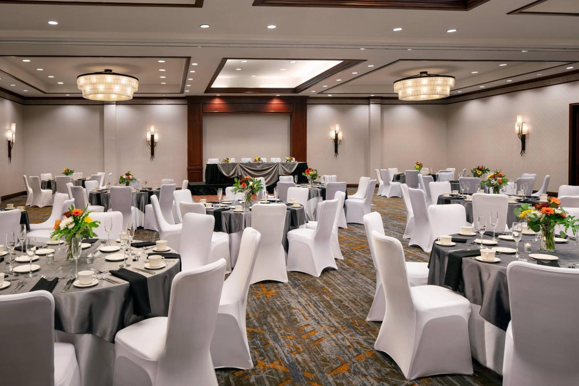 Marriott Riverside At The Convention Center Kültér fotó